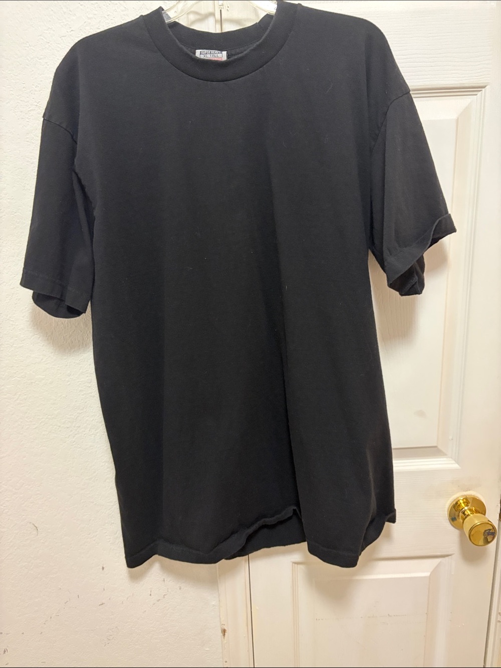 Classic Black Crewneck T-Shirt - Unbranded